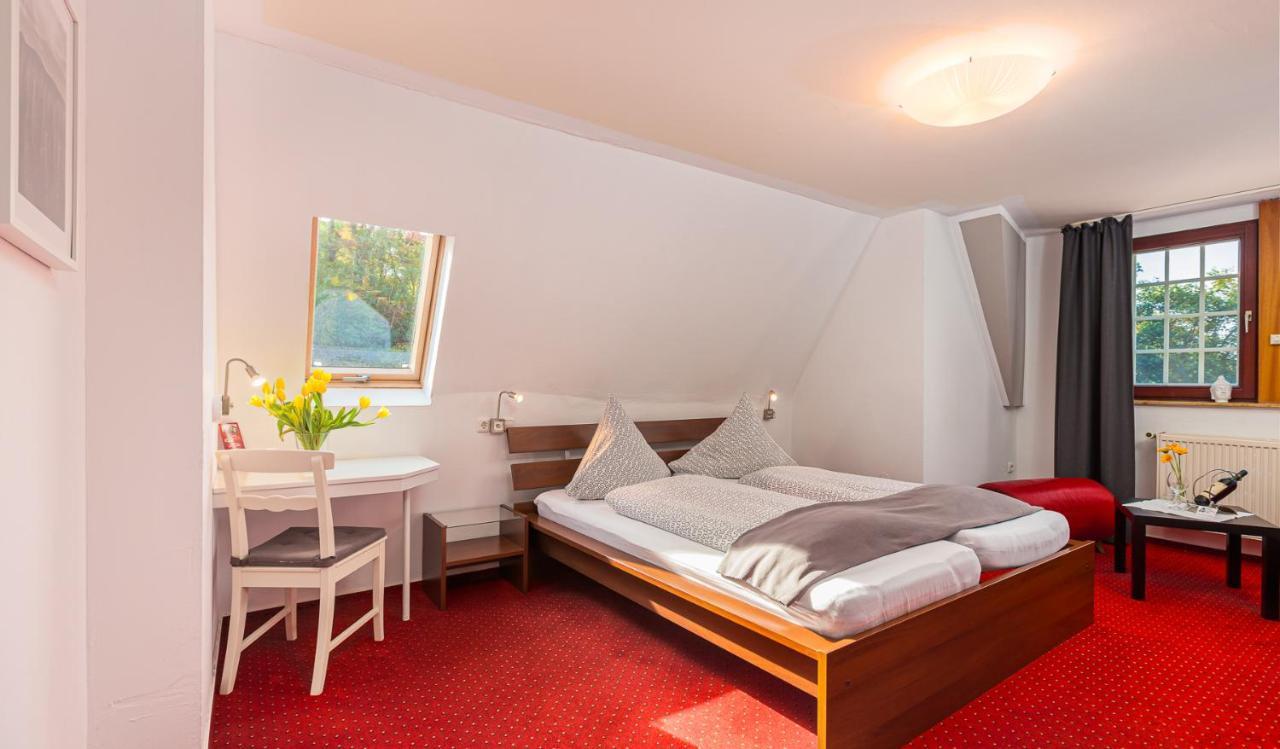 Gasthaus Und Hotel An Der Kost Hattingen Esterno foto